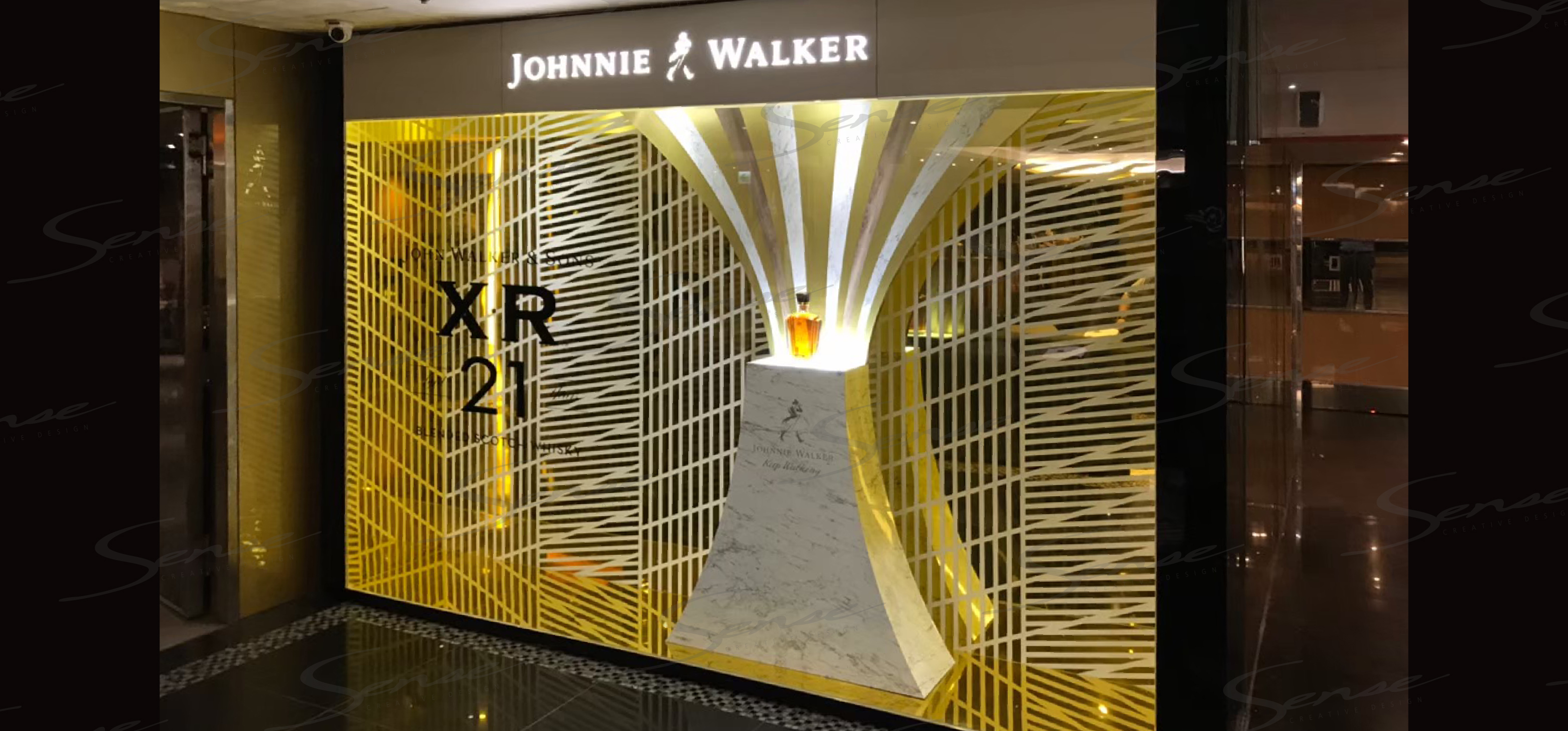 JOHNNIE WALKER XR21